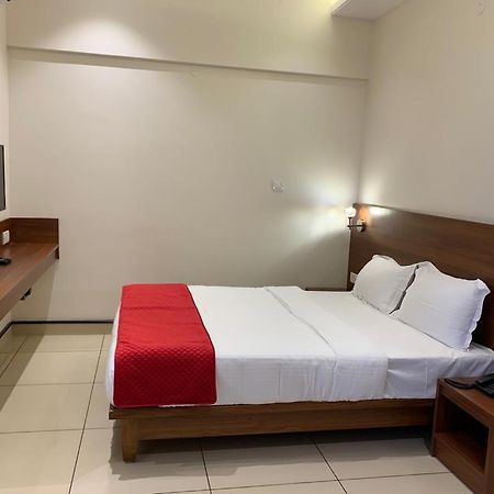 فندق Jesta Residency حسن المظهر الخارجي الصورة